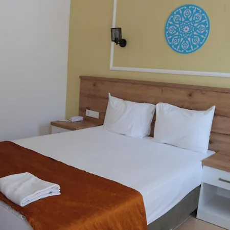 Taner Hotell 3*