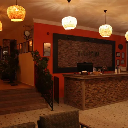 Taner Отель 3*